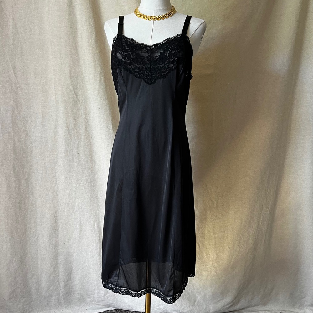 Vintage WonderMaid Blackβ Lace Nylon Full Slip Dress Size 34 USA
